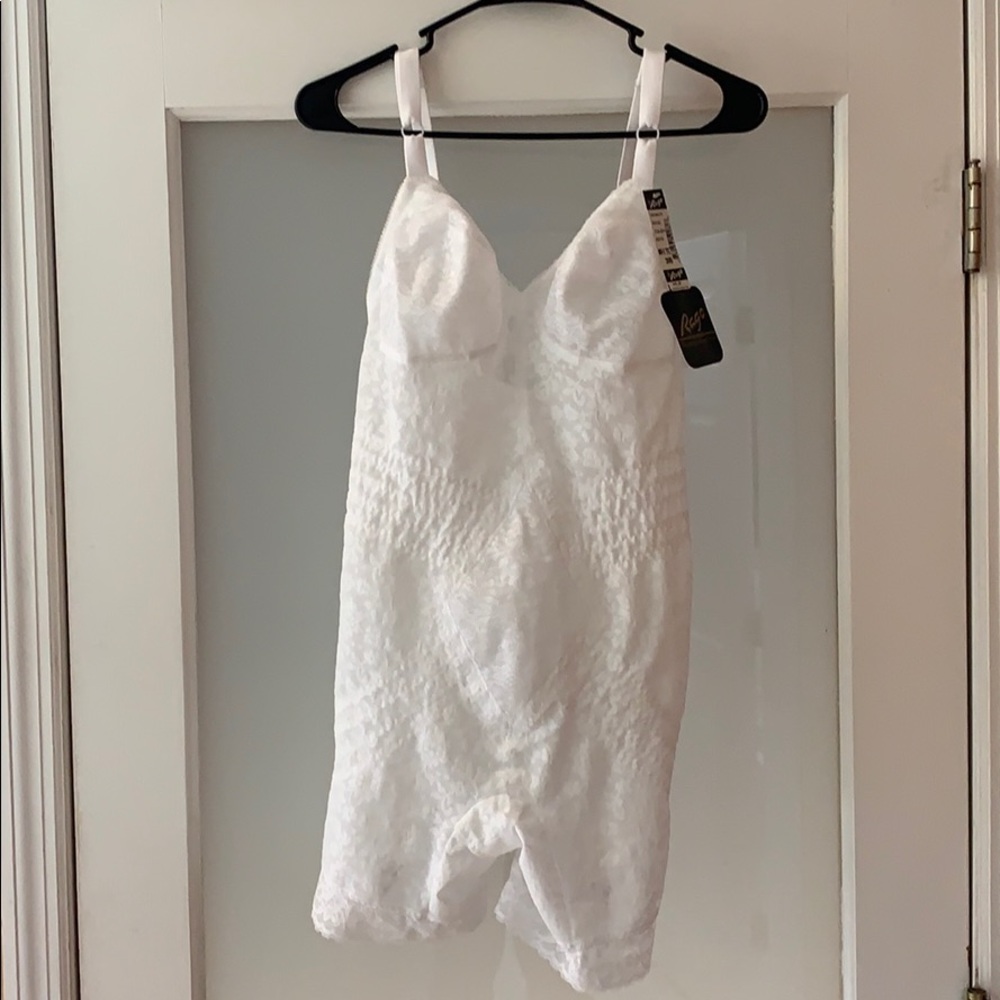 white lace shape wear